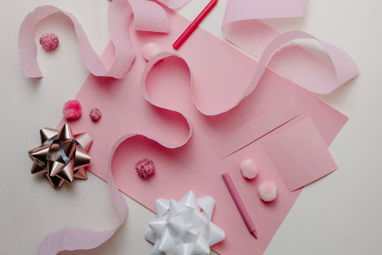 What is Gift Wrapping Paper? A Comprehensive Guide