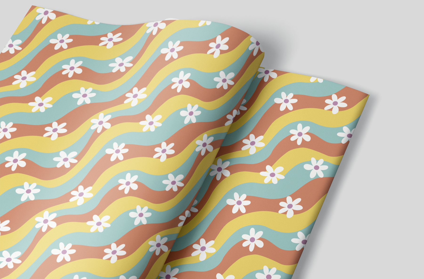 Little Daisies on Groovy Lines